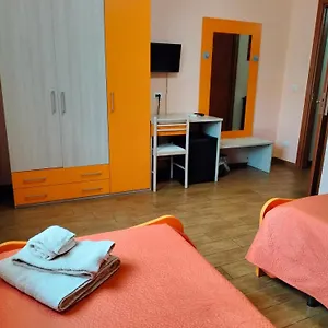  Bed & Breakfast Max